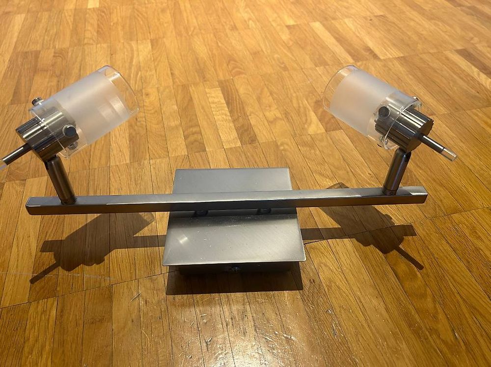 Lustres & lampes de plafonds: Halogen-Deckenstrahler, 2-flammig (je 40Watt) – D'occasion à Zürich par kathivo 3