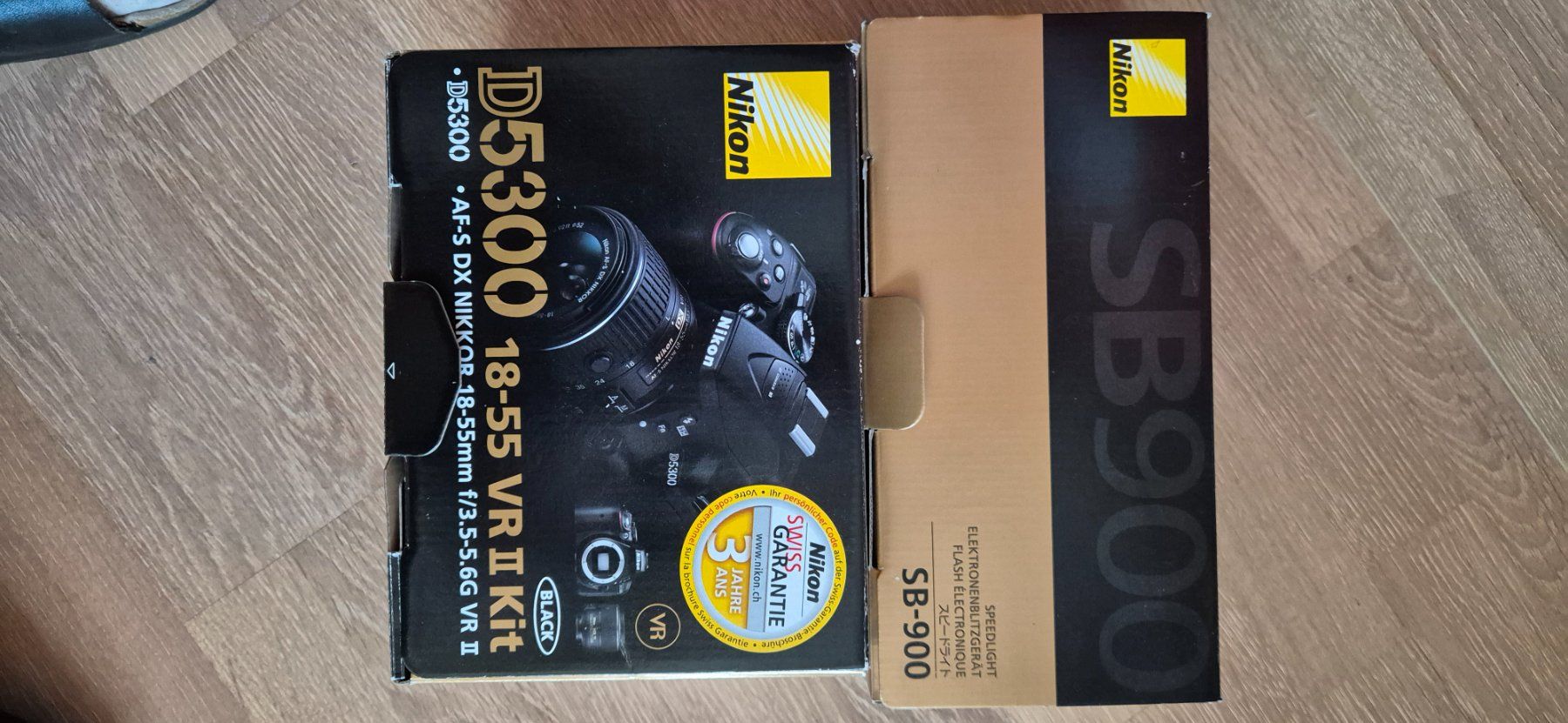 Nikon Fotocamera: Nikon D5300 16-55 mm & SB-900 Blitz – Usato da Zollikofen venduto da ugl_sb2f 1