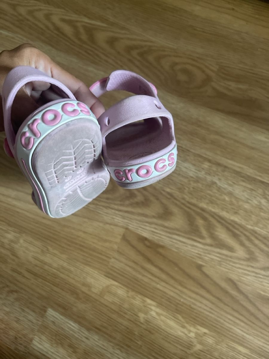 Crocs Chaussures filles: rosa Crocs Grösse C9 -> 25-26 – D'occasion à Suhr par RIE83 2
