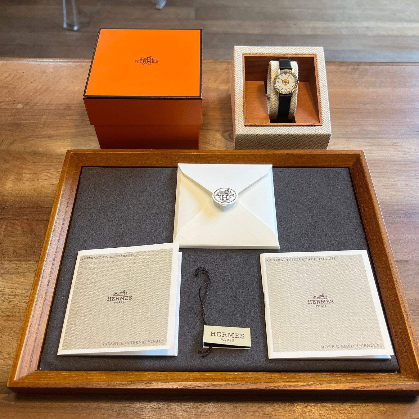 Hermès Orologi: Hermès Sellier Vintage Quartz Full Set SE4.220 – Usato da Carouge GE venduto da Watchaser 9