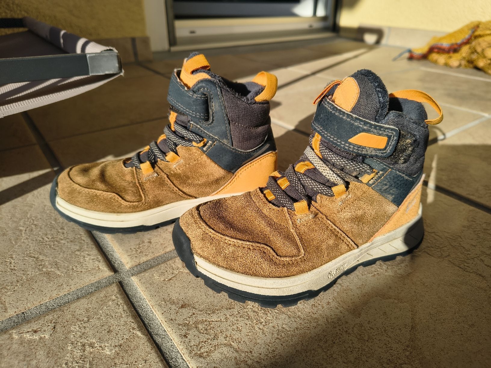Scarpe per ragazzi: Winterschuhe Grösse 27 – Usato da Thun venduto da man_fg9v 1