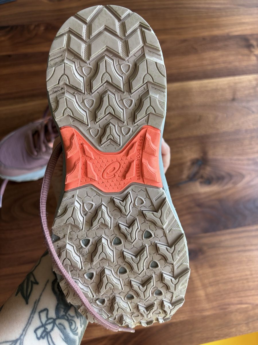Asics Chaussures filles: Asics Turnschuhe – Neuf (Voir description) à Zürich par Nneiviv 2