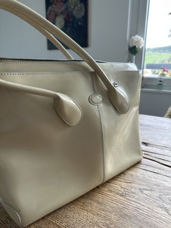 Tod's Handtasche Shopper Bag, Creme Lackleder, Top Zustand!