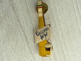 Pin Galliano Hot Shot