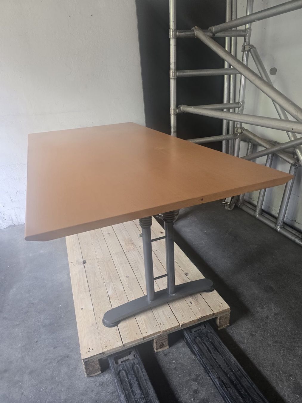 Bureaux: Schreibtisch – D'occasion à Uerkheim par mat_zv6v 2