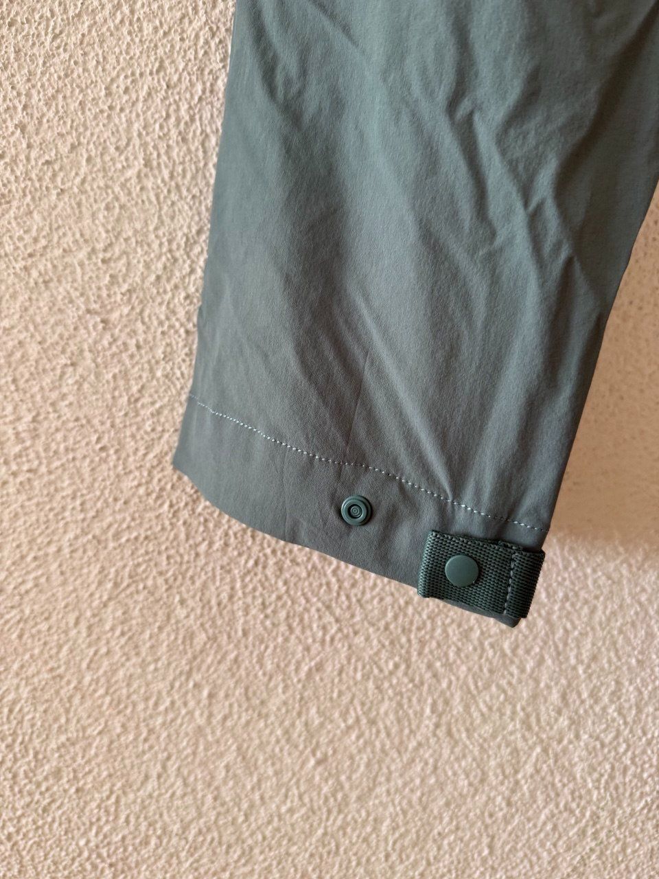 Decathlon Pantaloni: Hiking pants, size M – Nuovo e nell'imballaggio originale da Zürich venduto da futurmutur 4