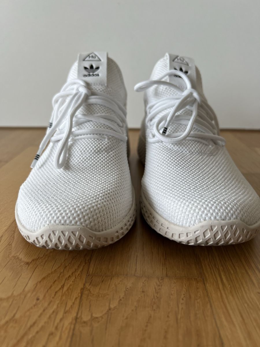 Adidas Scarpe da donna: adidas Pharrell Williams Sneaker – Usato da St.Gallen venduto da Shopaholic5 1