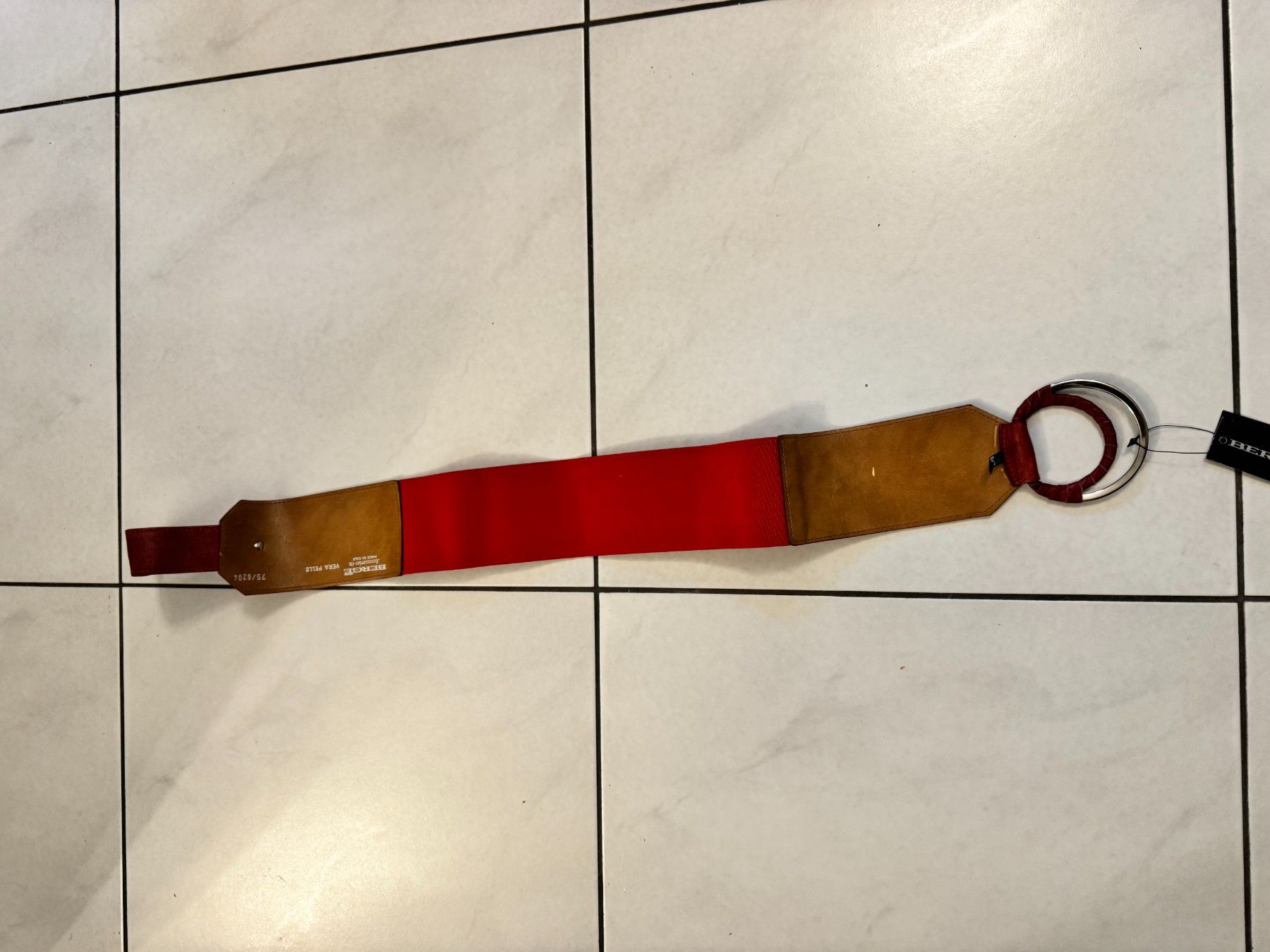 Ceintures: NEU: BERGE Guertel Gr. 75 - rot – Neuf avec emballage d'origine à Bad Ragaz par kpo_b7ph 6
