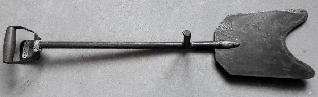 Tutti gli attrezzi: Antiker Heustecher/-messer 1930er Jahre – Usato da Bürglen venduto da holarctic 1