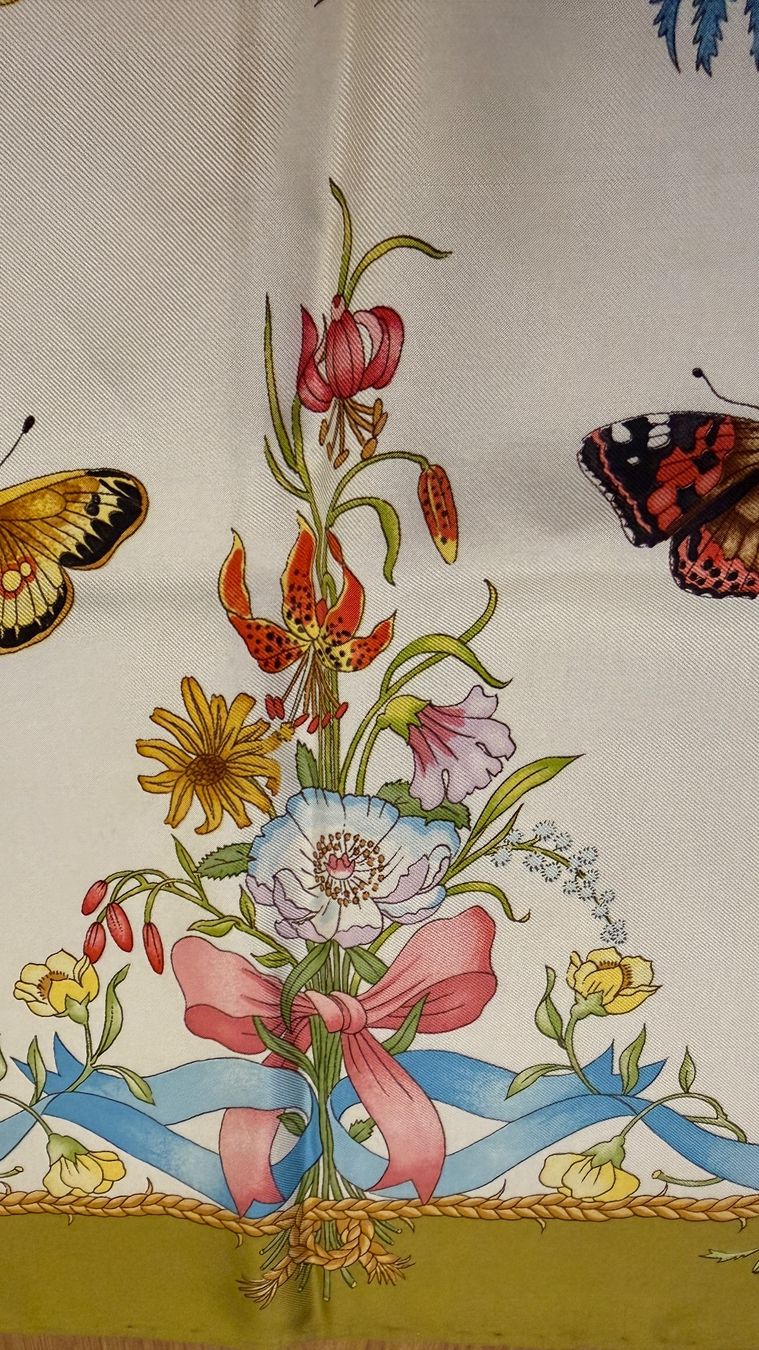 Gucci Foulards, Tücher & Schals: Original GUCCi Seidentuch V. Accornero wunderschöne Fabric – Neu (gemäss Beschreibung) aus Faulensee von Liebes_Kind_2019 2