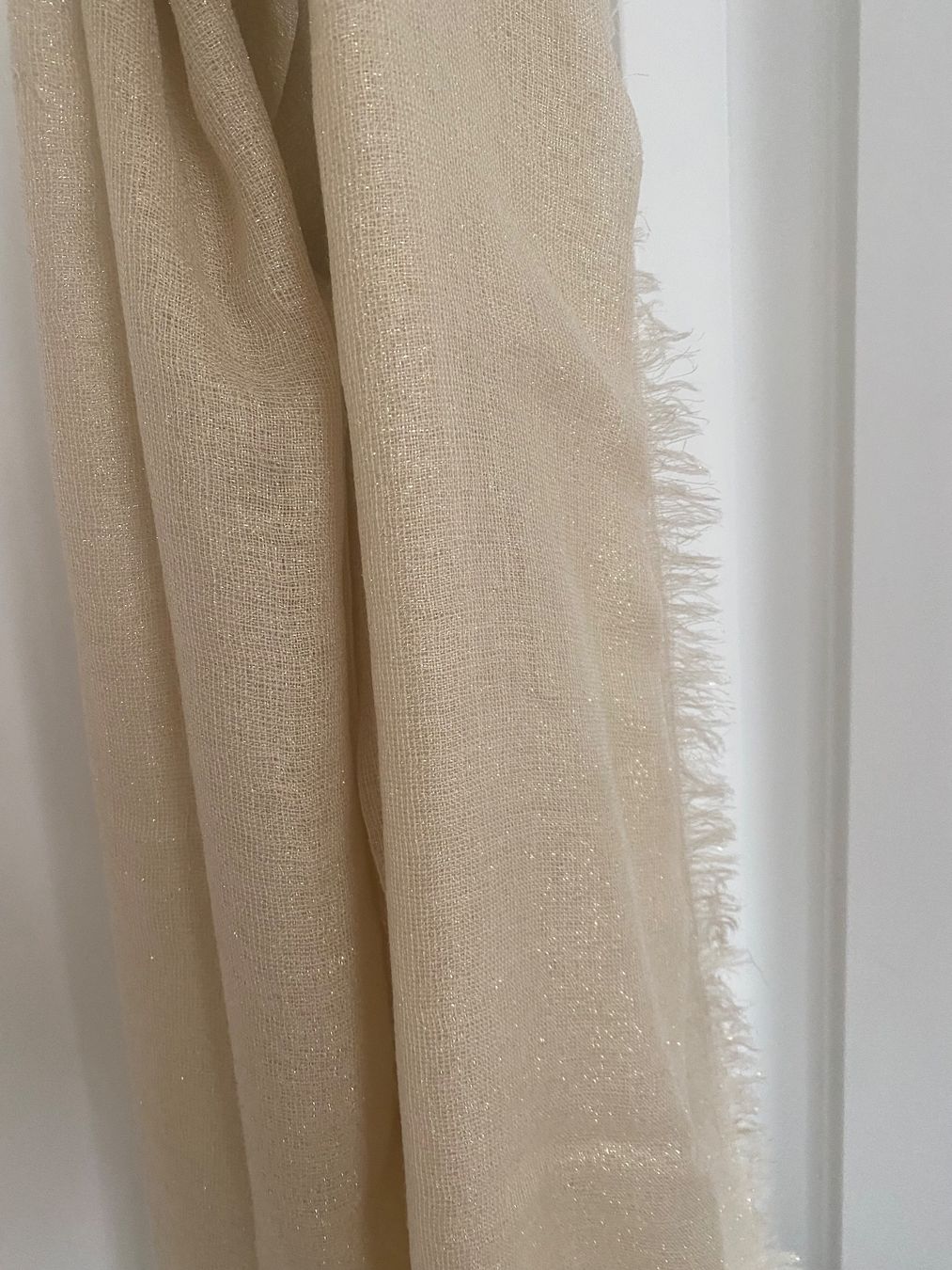 Faliero Sarti Foulard & Sciarpe: Schal von Faliero Sarti, neu – Nuovo (secondo la descrizione) da Triesen venduto da vla_z6rh