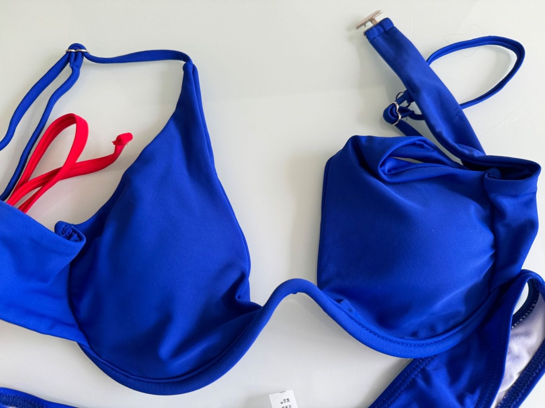 Costumi da bagno & Bikini: BIKINI 4 set – Nuovo (secondo la descrizione) da Adliswil venduto da Jessik0 4