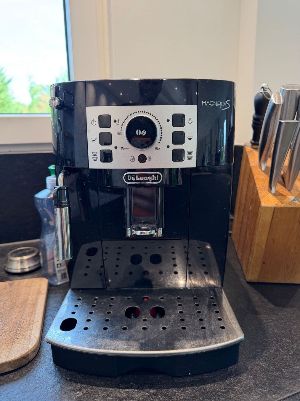 De'Longhi Macchine per caffè & Macchine per espresso: Delonghi Magnifica S – Usato da Trélex venduto da idvix