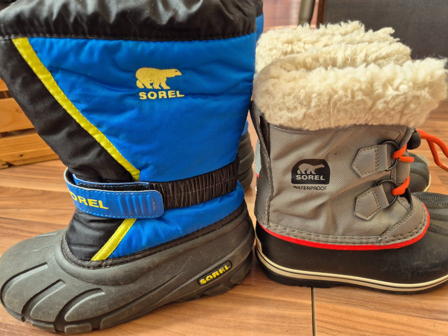 Sorel Scarpe per ragazzi: Winterschuhe gr33 mit Klett von SOREL K46 – Usato da Schwarzenburg venduto da Flamingo07 2