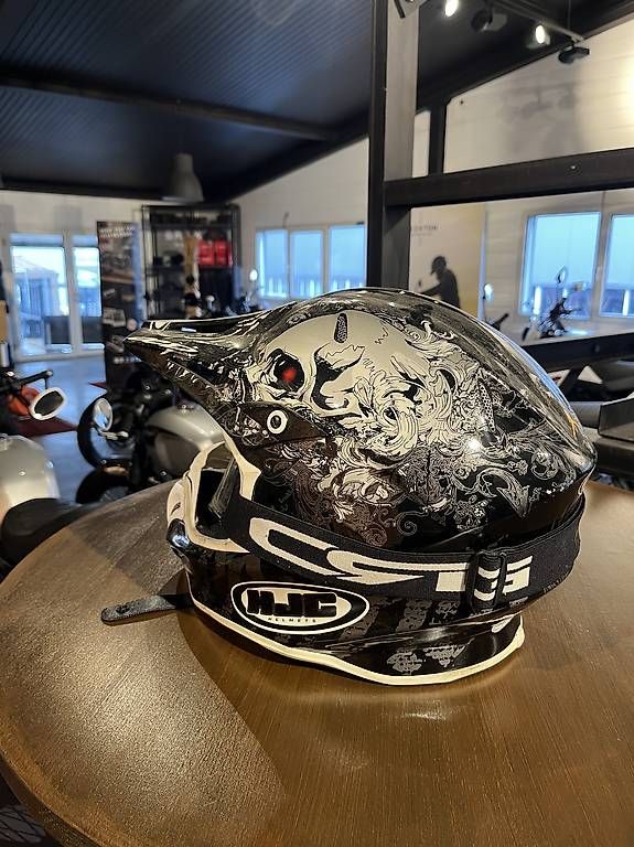 Caschi & visiere: Motorradhelm, Töffhelm, Helm – Usato da Altnau venduto da stormridermc 1