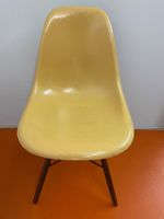Eames Side Chair Ocker light