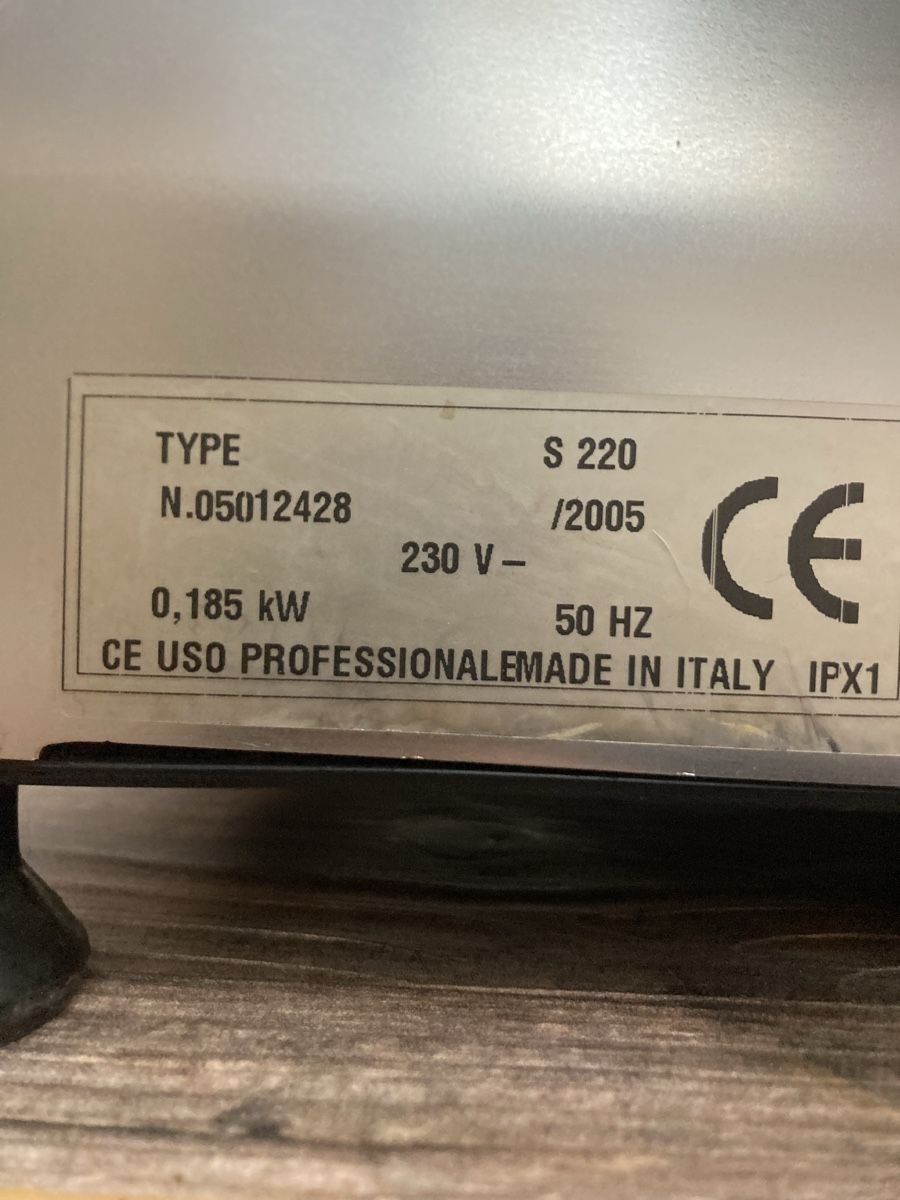Fust Elettrodomestici da cucina: Aufschnittmaschine Fust S220 – Usato da Allschwil venduto da thi_c6pb 8