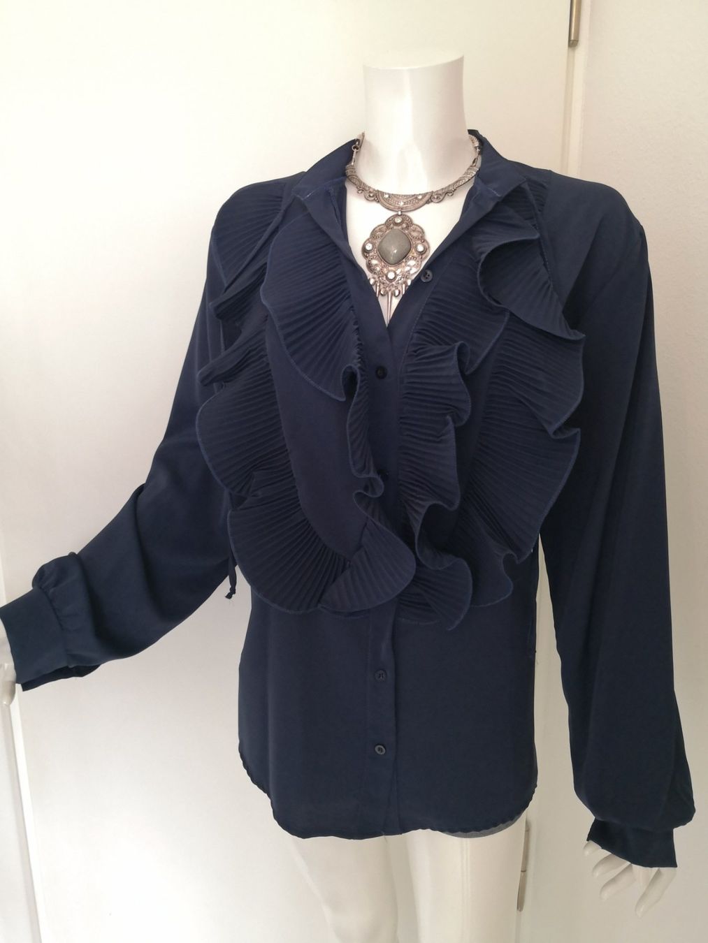 Mango Camicette: 🤩MANGO VOLANTS BLUSE BLAU, NEU – Nuovo (secondo la descrizione) da Olten venduto da Naja-Twins-Twins 8