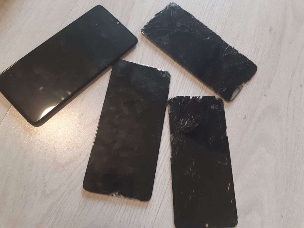 Samsung , Huawei , displays (defekt ) Kaufen auf Ricardo