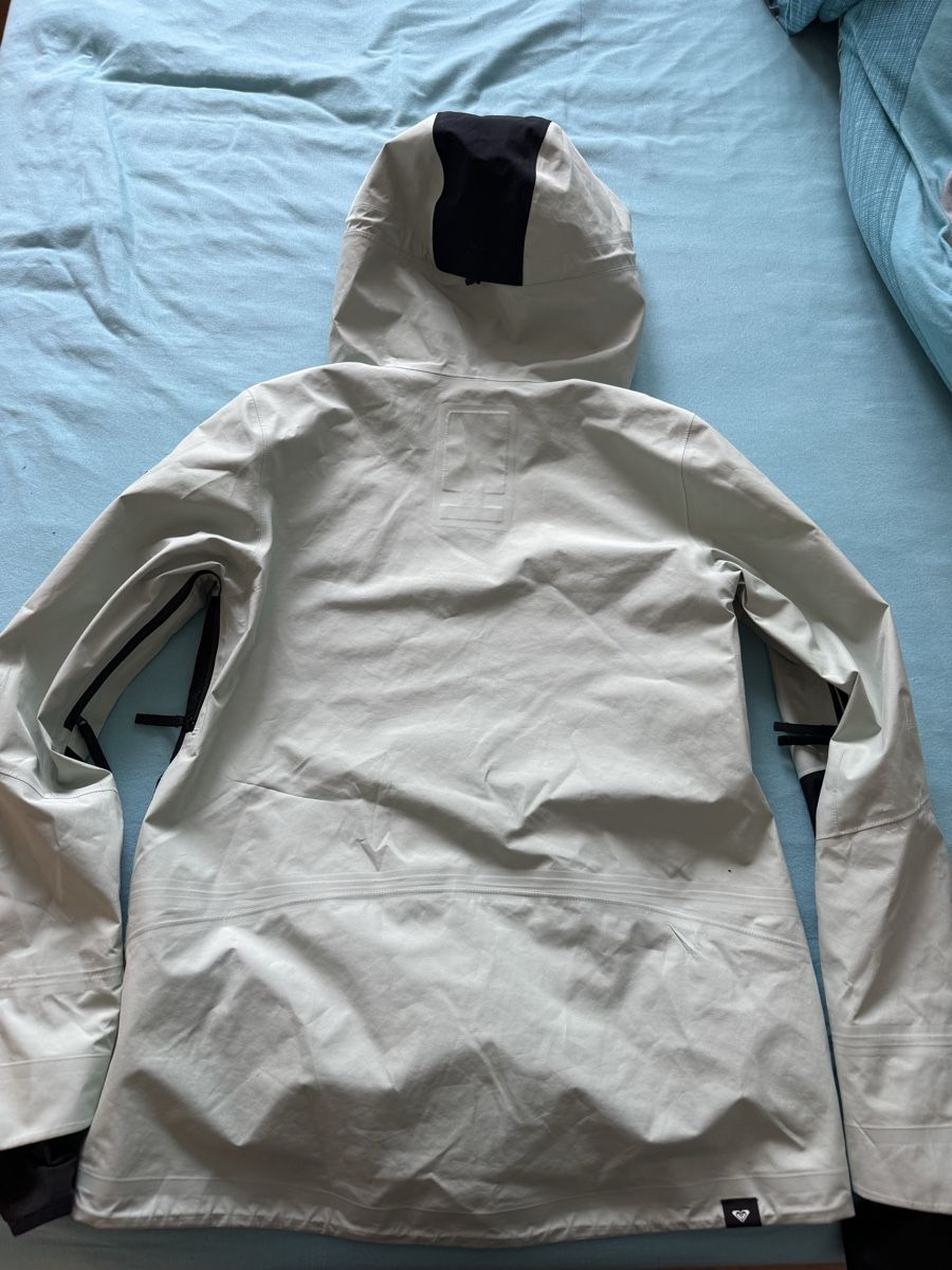 Roxy Giacche: Eine Jacke von Roxy mit Gore Tex – Nuovo e nell'imballaggio originale da Zweisimmen venduto da Mousie 3