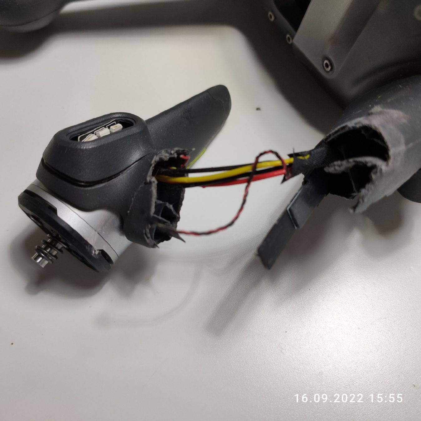 DJI Modellismo RC: DJI FPV , nur Drohne (defekt!) – Difettoso da Zürich venduto da Biedermann23 6