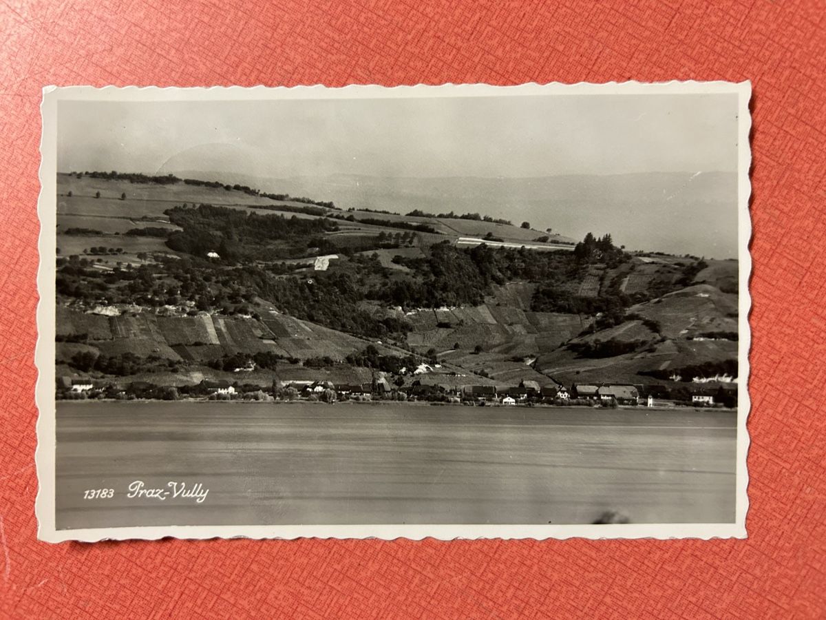 Cartes postales: Alte Ansichtskarte Praz-Vully, Kanton Freiburg, 1941! – D'occasion à Lanzenhäusern par vic63