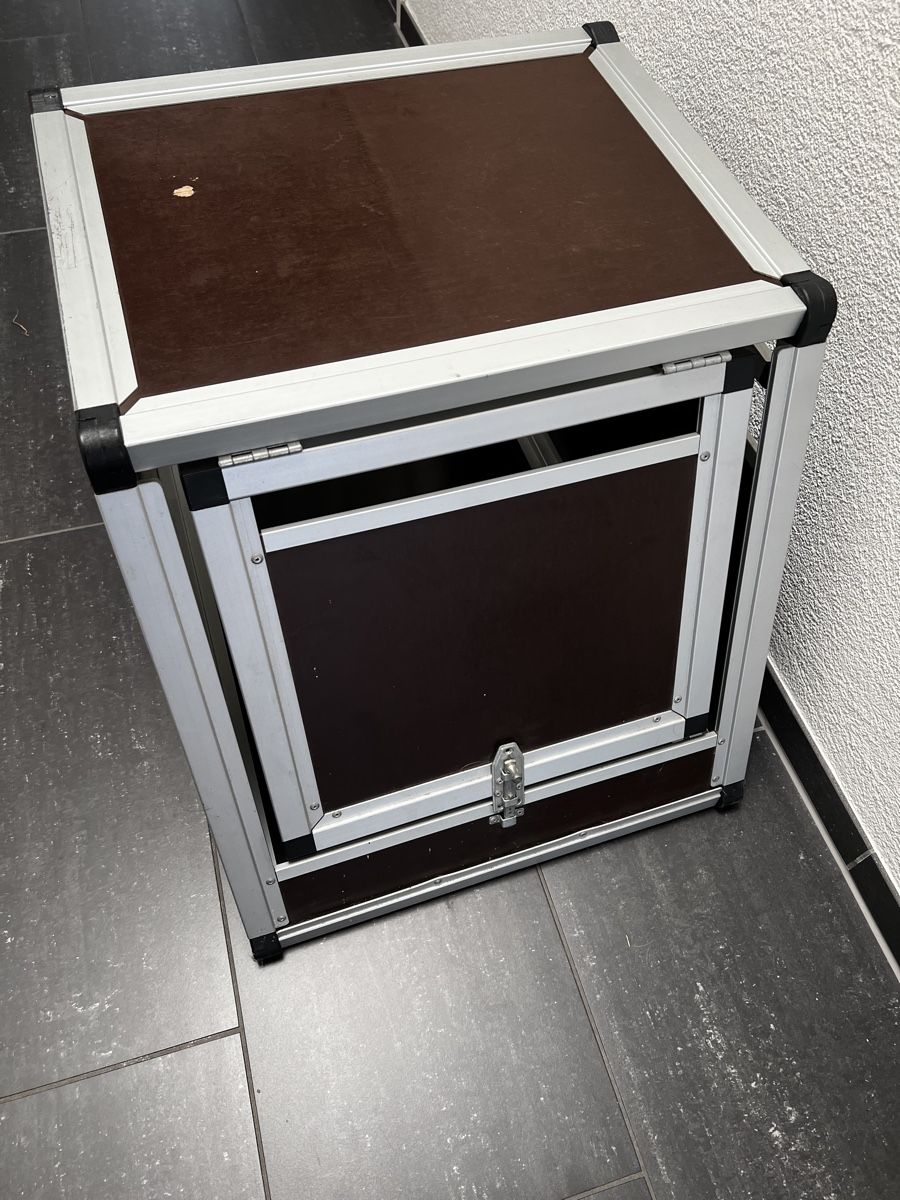 Käfige, Transport & Sicherheit: Hundebox / Transportbox hochwertig Versand möglich – Gebraucht aus Rümlang von Spassoa 2