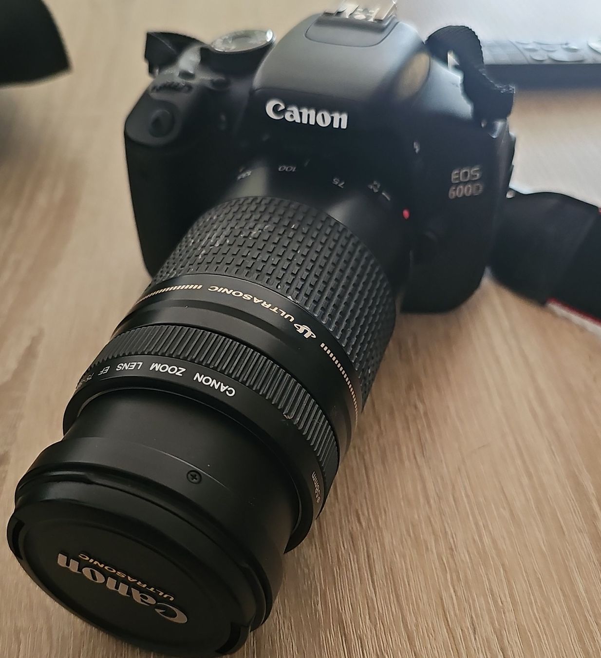 Canon Fotocamera: Canon EOS 600D Spiegelreflexkamera mit 2 Objektiven – Usato da Reinach BL venduto da conti25