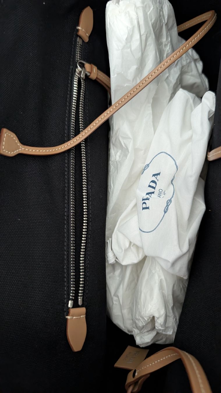 Prada Borse da donna: Prada Tasche neu – Nuovo e nell'imballaggio originale da Biberstein venduto da ameliecimador 7