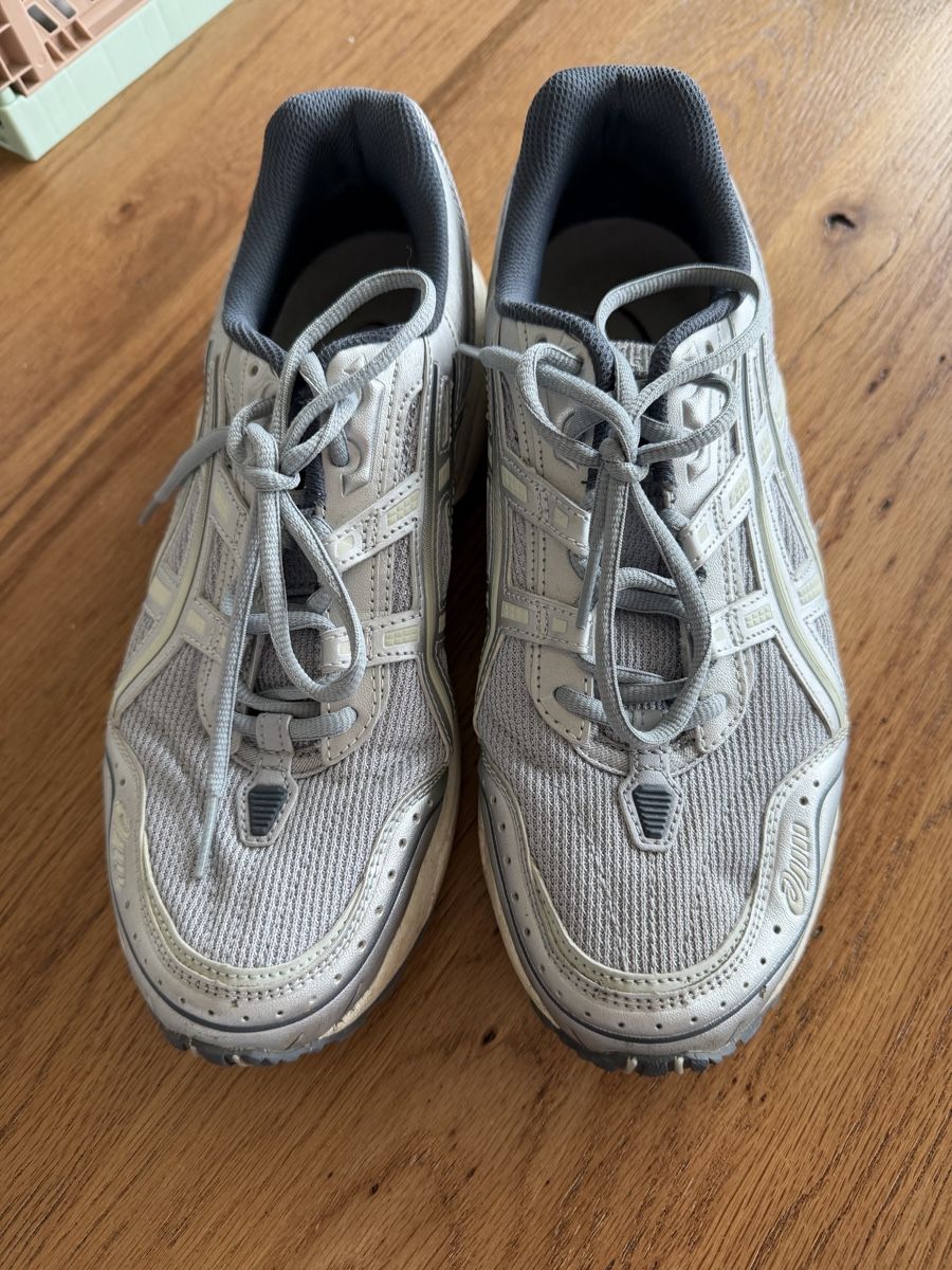 Asics Herrenschuhe: Asics 1090 – Gebraucht aus Zürich von Sam_sepi03