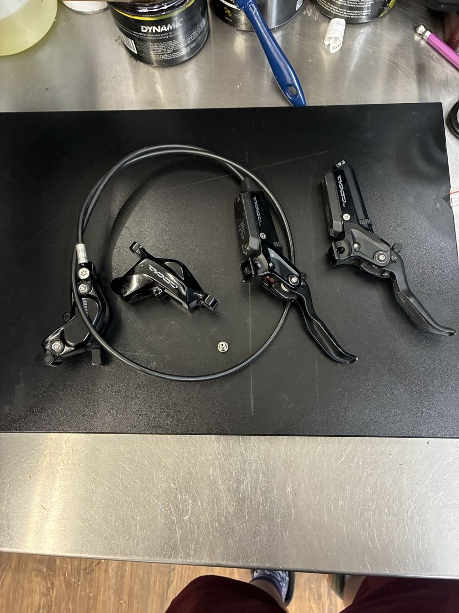 Sram Pièces détachées: Sram code Silver – D'occasion à Uster par Basilh