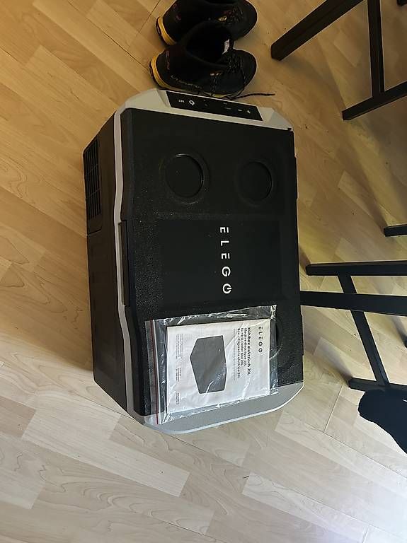 Kühlschränke & Kühlen: ELEGO Kühlbox elektrisch 20l – Neu und originalverpackt aus Aarberg von oet_2z9x