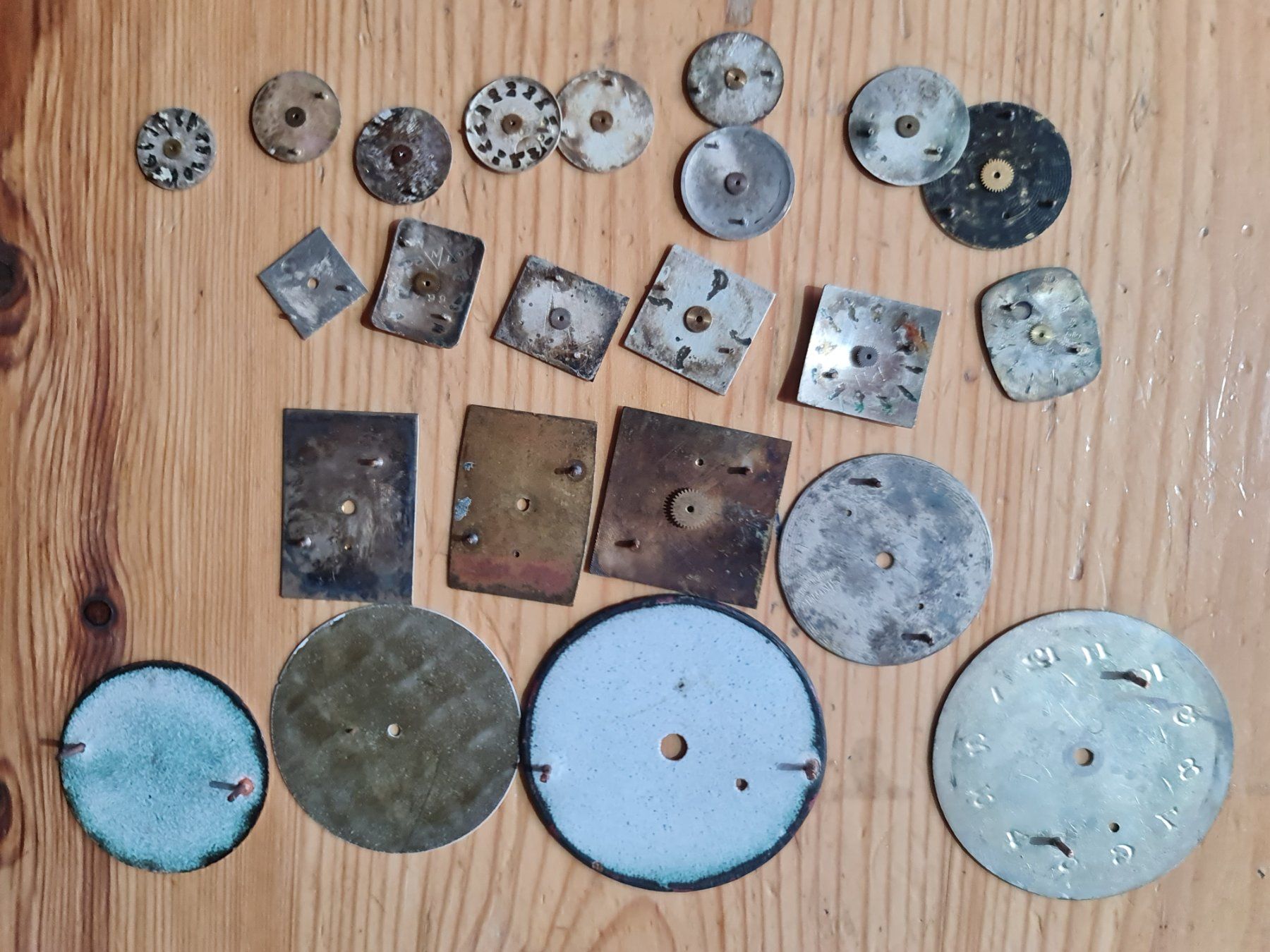 Orologi: Uhrenzifferblätter Lot – Usato da Winterthur venduto da Hai6 3
