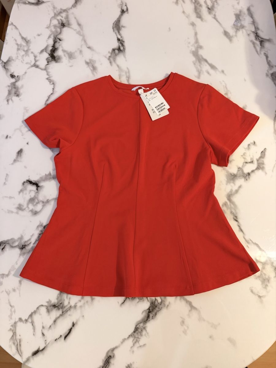 H&M T-shirts: Oberteile tailliert  – Neuf (Voir description) à St. Gallen par lio_75kd