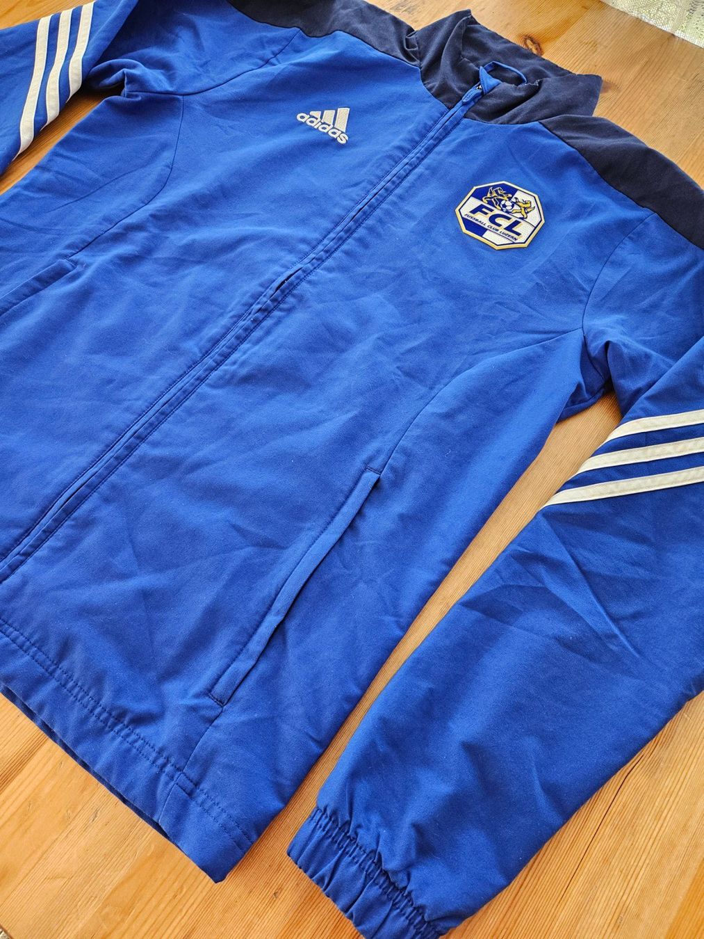 Canottiere & Pantaloni: FC Luzern Jacke #14 adidas Grösse S FCL Pullover Training – Usato da Hägglingen venduto da United-Village-Trade 2