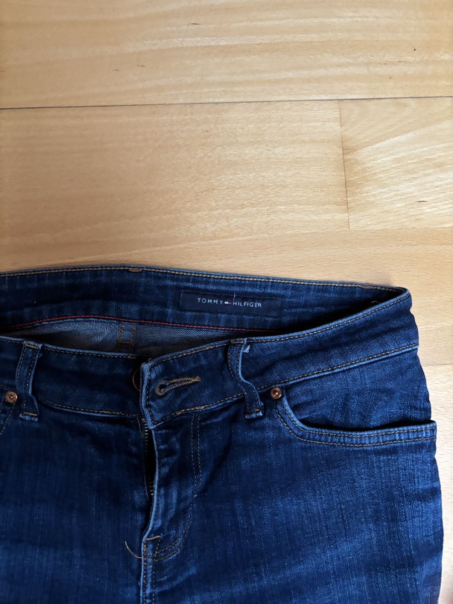 Tommy Hilfiger Jeans: Tommy Hilfiger 30/32 – Usato da Blonay venduto da Ollorvi 2