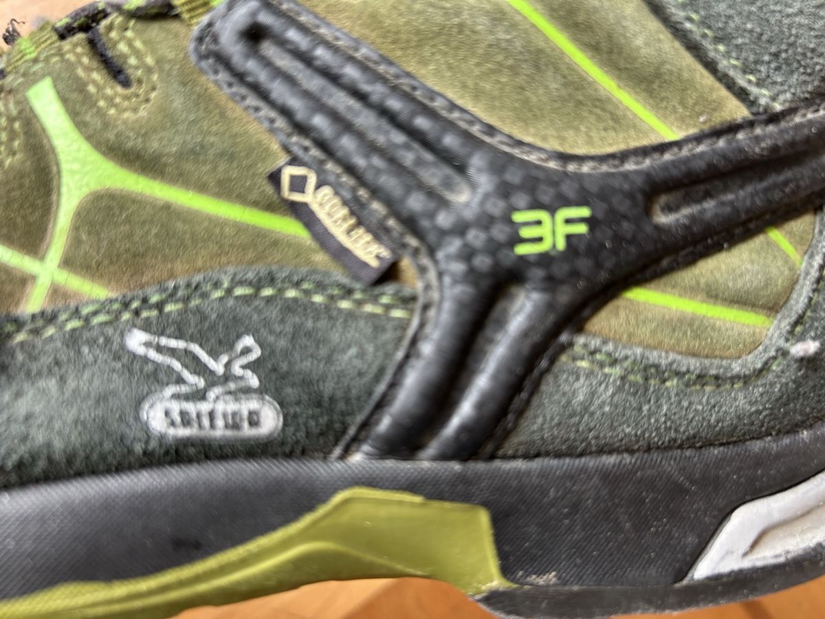 Salewa Scarpe da uomo: Salewa leichte Gore-Tex Wanderschuhe Gr. 40 – Usato da Basel venduto da isa_8h8b 4