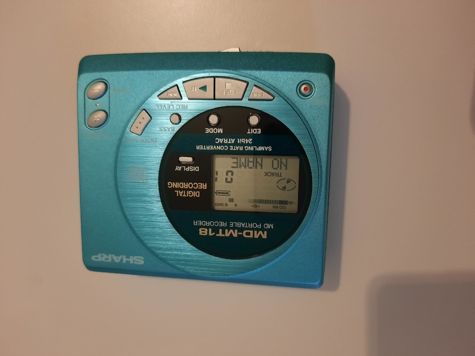 Sharp Tragbarer Mediaplayer: Sharp MD-MT18 MD Recorder tragbar – Gebraucht aus Münchenstein von 2DGames 8