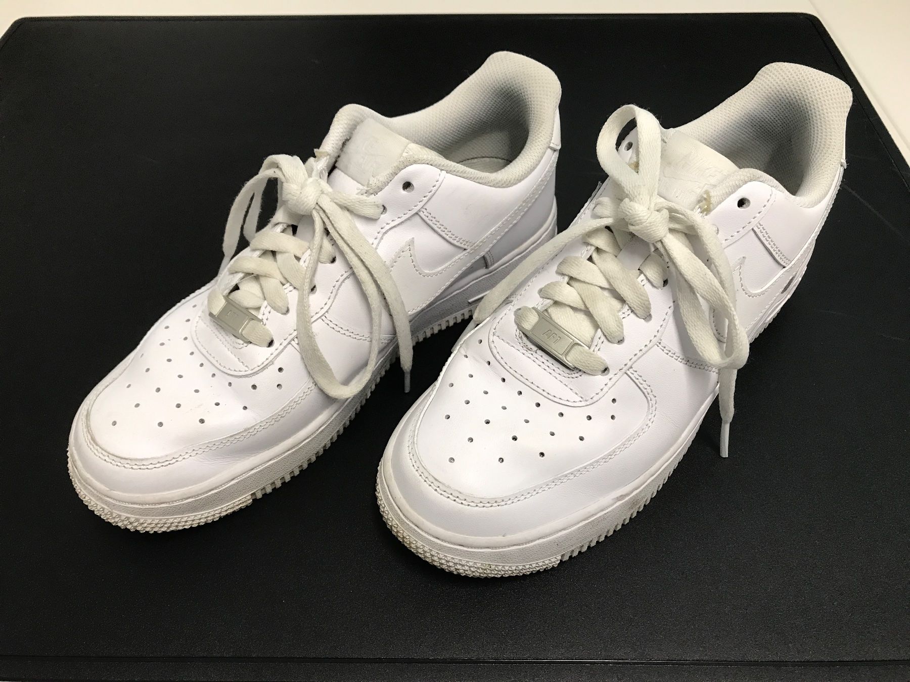 Nike Scarpe da uomo: Nike Air Force 1 – Usato da St. Margrethen SG venduto da kellenbh