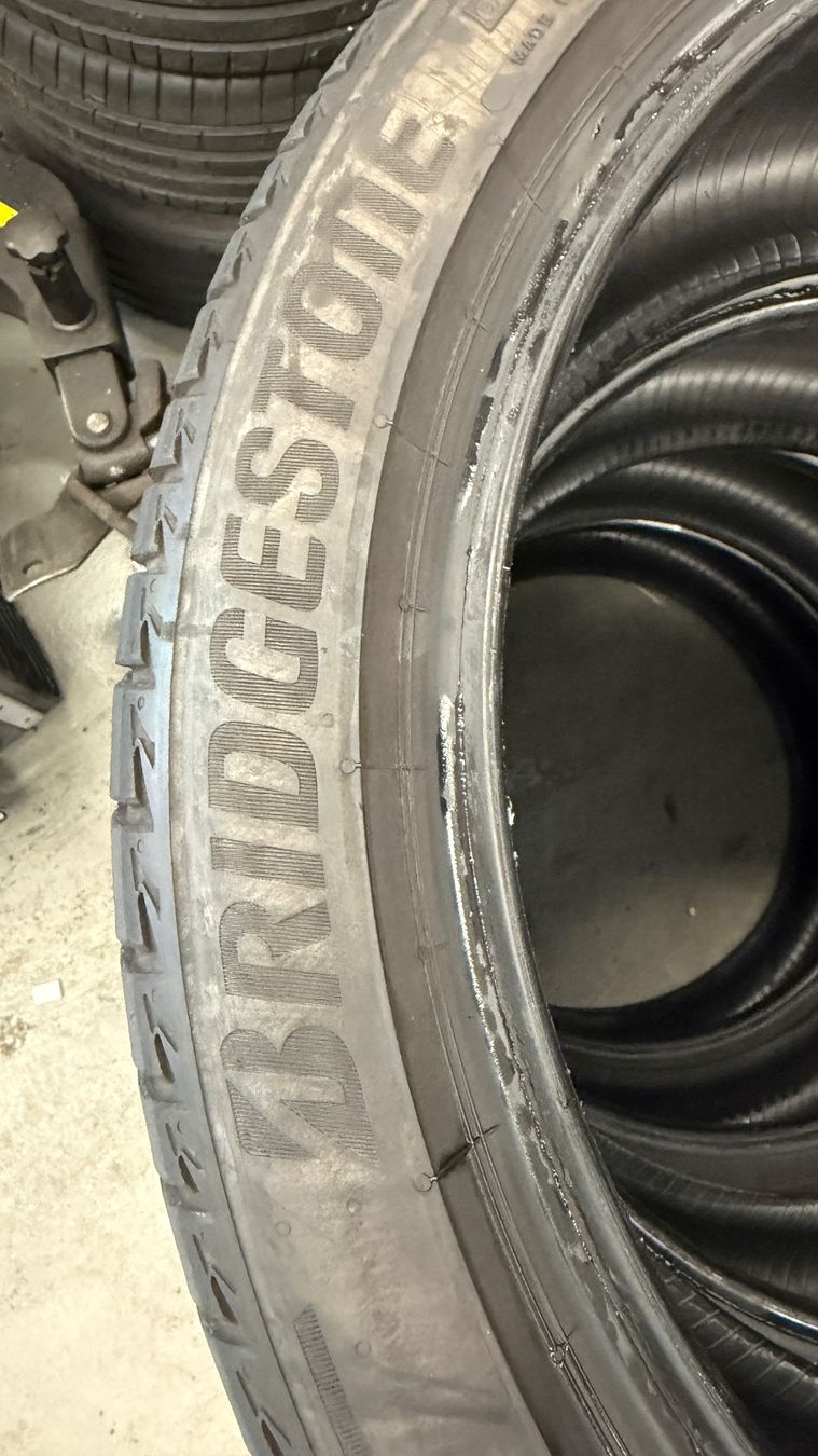 Bridgestone Pneumatici & Ruote complete: 4 x Sommerreifen mit 5 mm Profil – Usato da Oetwil am See venduto da shu_c82r