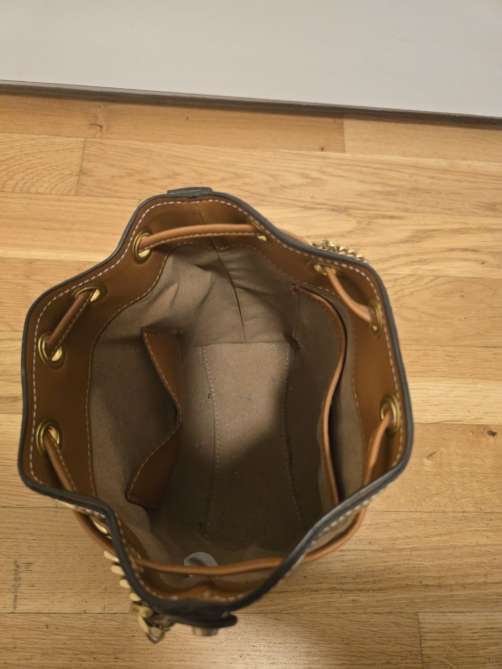 Mcm Sacs femmes: MCM mini umhängetasche – Neuf (Voir description) à Niederbipp par Tiffany1771 2