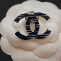 Chanel Brosche, Top Zustand! Zeitloses Accessoire 💎