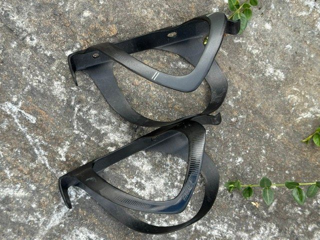 Pezzi di ricambio: Flaschenhalter Carbon – Usato da Masein venduto da caviezel-motorsport