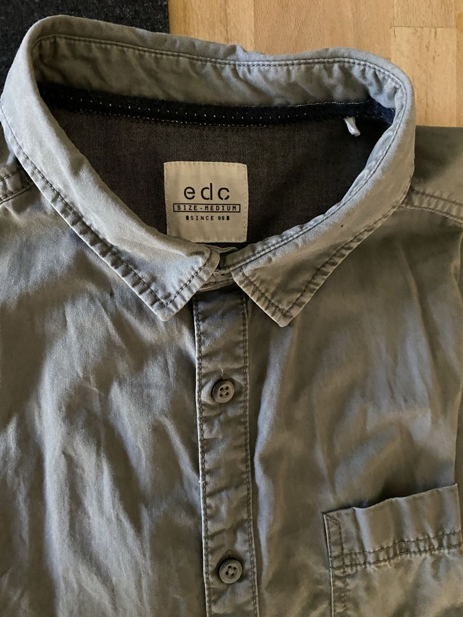 Esprit Kleiderpakete: Herren Hemden 3er Pack Esprit, Jake s, edc – Gebraucht aus Rheinfelden von Tigerlilli 3