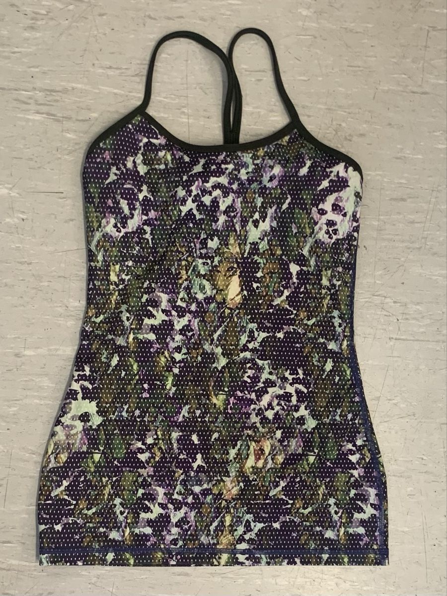 Lululemon Tops: Lululemon Sport top XS – Neu (gemäss Beschreibung) aus Unterseen von jpowers1971