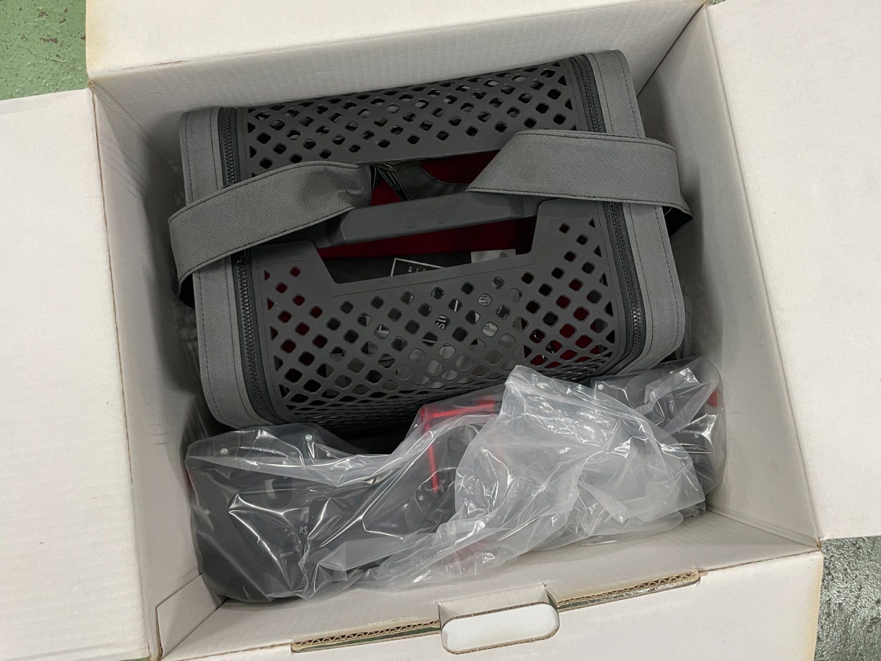 4pets Gabbie, trasporto & Sicurezza: Tragbare Hundebox – Usato da Beinwil am See venduto da FischerAutomobileAG 5