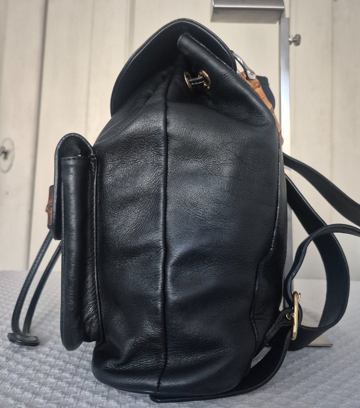 Gucci Zaini: Gucci Bamboo Leather Backpack, Vintage – Usato da Dottikon venduto da Pega7 4