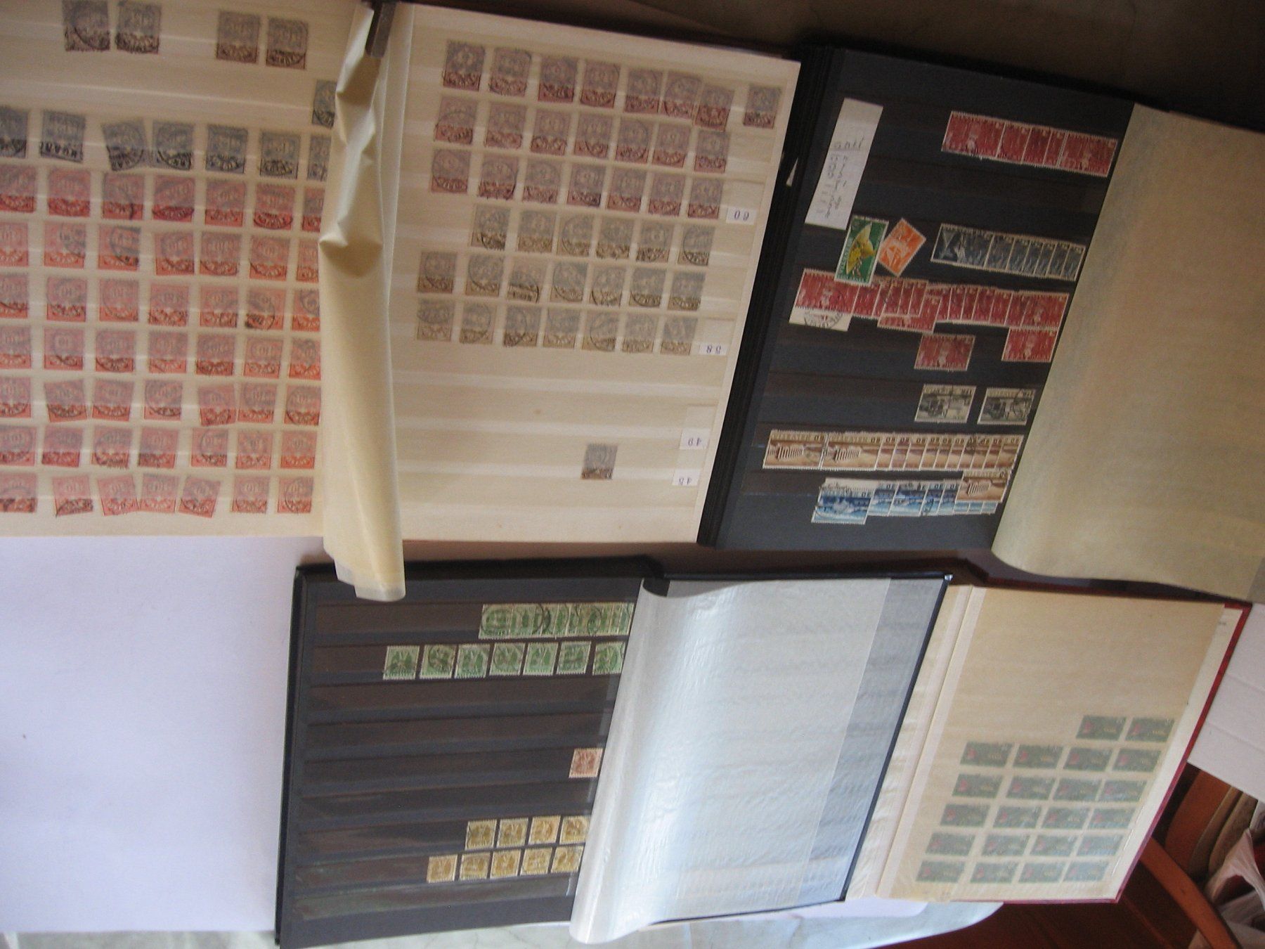 Alle Briefmarken: 4 Schweizer Briefmarkenalben ab uralt – Gebraucht aus Nürensdorf von Misterq 1