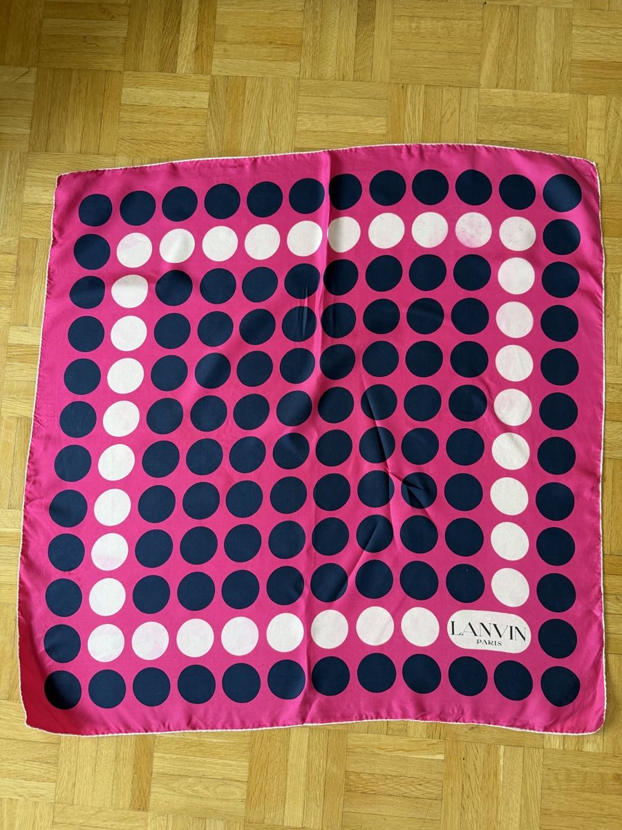 Lanvin Foulard & Sciarpe: Foulard en soie de Lanvin – Usato da Cressier FR venduto da Kvito4ka 6