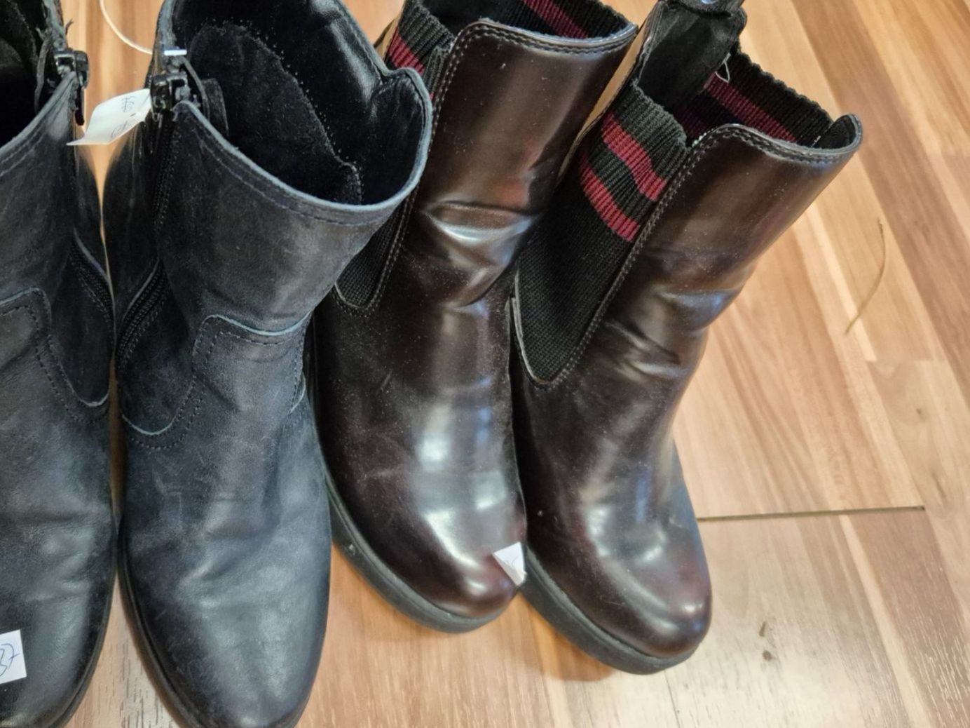 Buffalo Scarpe da donna: 1 Paar Stiefeletten  gr36 Buffalo B14 – Usato da Schwarzenburg venduto da Flamingo07